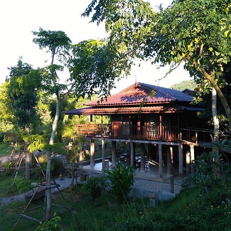 Bambuh Boutique Homestay (Adults Only) Чианг Рай Екстериор снимка