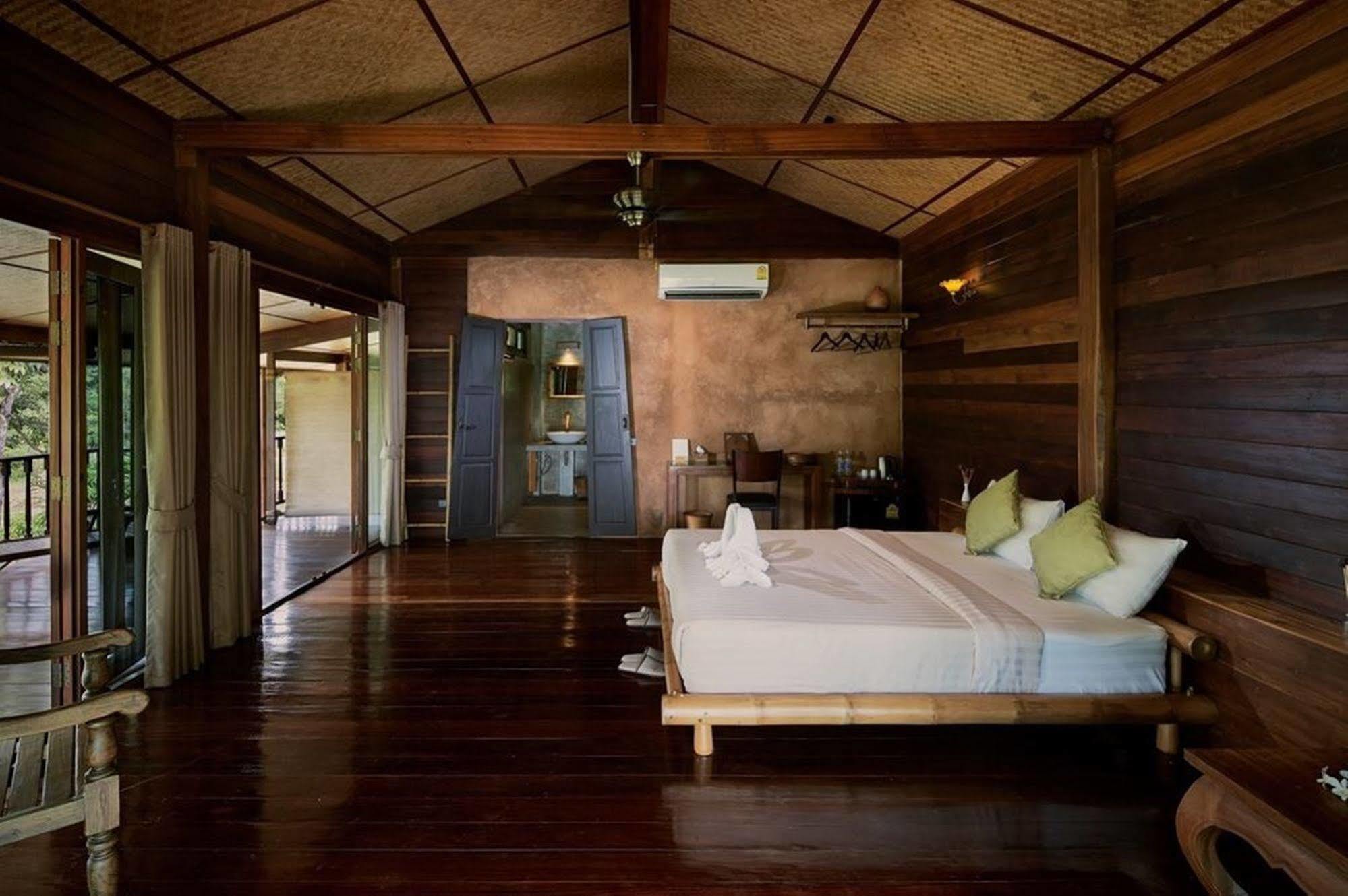 Bambuh Boutique Homestay (Adults Only) Чианг Рай Екстериор снимка