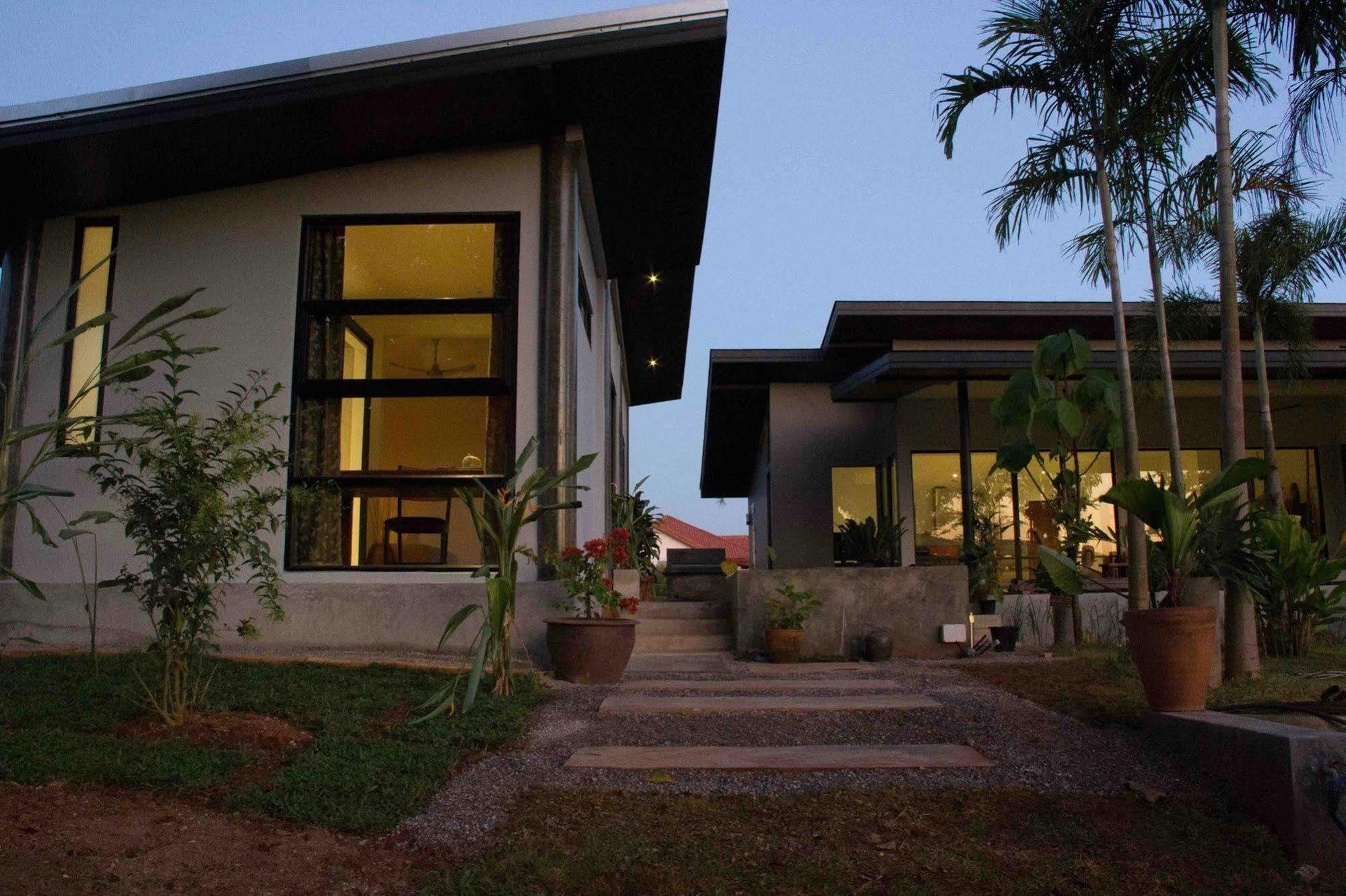 Bambuh Boutique Homestay (Adults Only) Чианг Рай Екстериор снимка